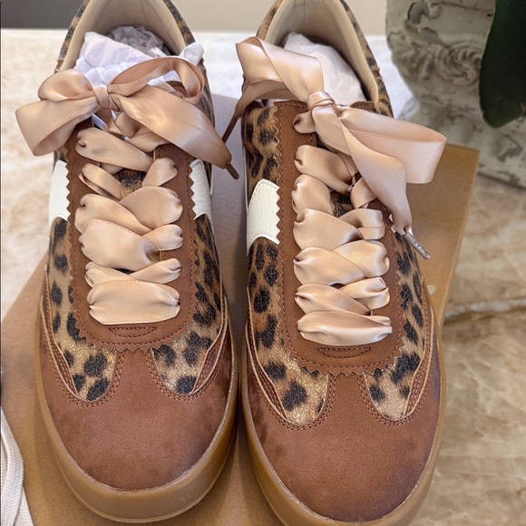 Elegant Satin Lace Leopard Women's Sneakers - Picture 4 of 11